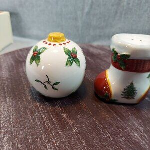 Spode Christmas Tree Figural Salt & Pepper Shakers 2.5" Ceramic Collectible Set